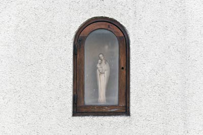 Hausfigur Madonna mit Kind, Mausbach, Dechant-Brock-Straße 37