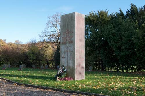 Mahnmal Süssendeller Straße (Im Horstbend) aus NNW